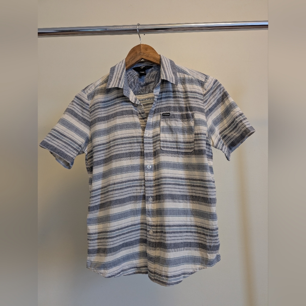 Volcom Button Up